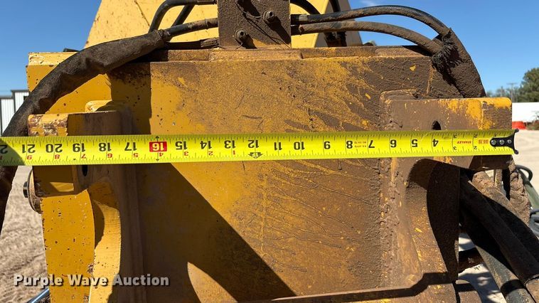 image for item EF6123 2004 Vermeer V120 vibratory cable plow
