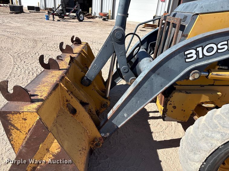 image for item EF6124 2014 John Deere 310SK backhoe