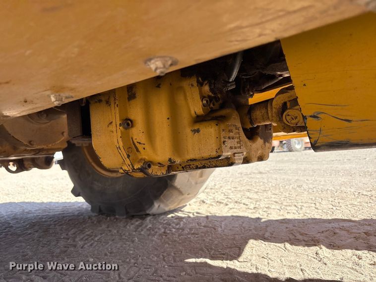 image for item EF6124 2014 John Deere 310SK backhoe