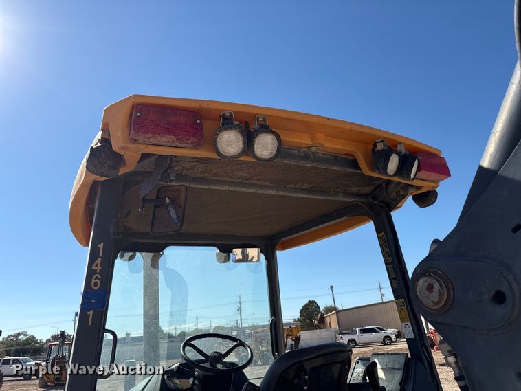 image for item EF6124 2014 John Deere 310SK backhoe