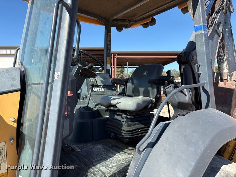 image for item EF6124 2014 John Deere 310SK backhoe