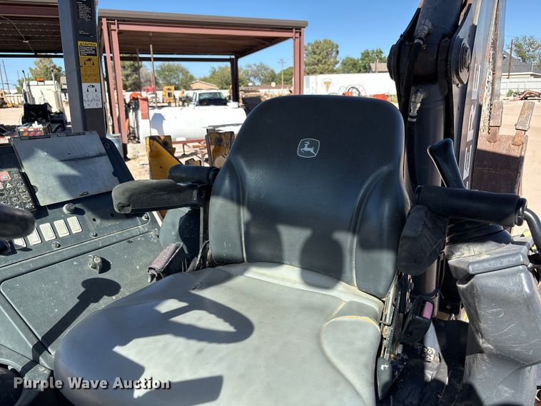 image for item EF6124 2014 John Deere 310SK backhoe