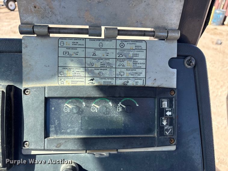 image for item EF6124 2014 John Deere 310SK backhoe