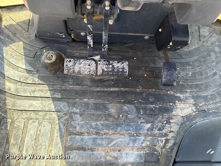 image for item EF6124 2014 John Deere 310SK backhoe