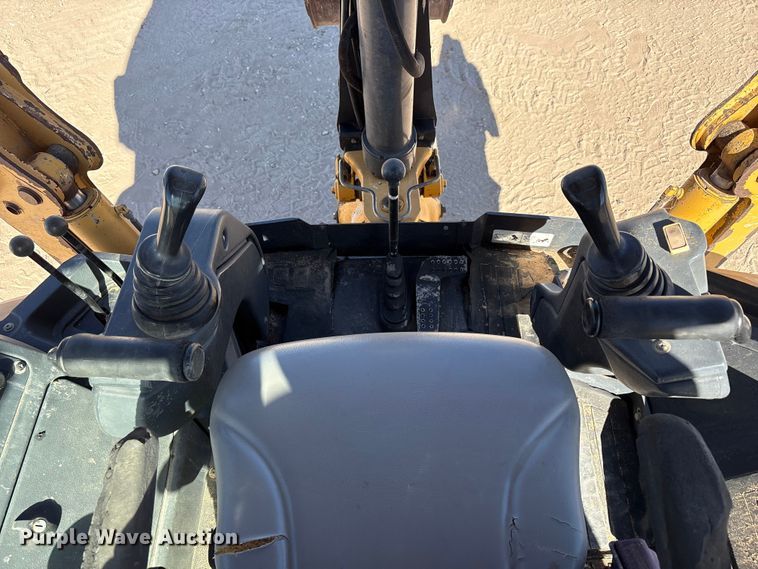 image for item EF6124 2014 John Deere 310SK backhoe