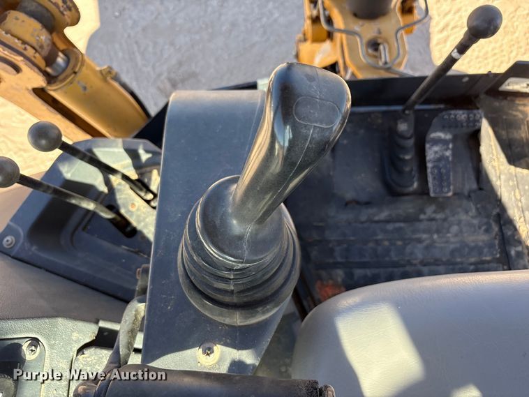 image for item EF6124 2014 John Deere 310SK backhoe