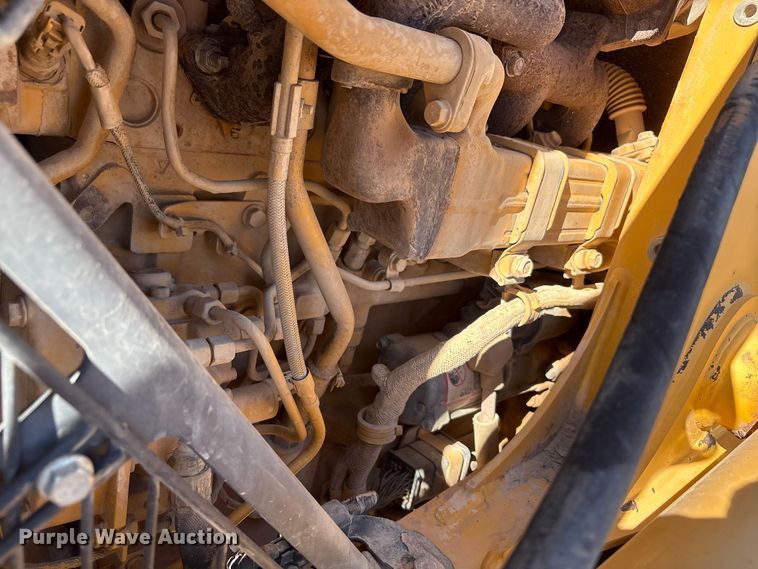 image for item EF6124 2014 John Deere 310SK backhoe