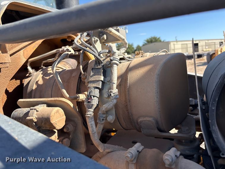 image for item EF6124 2014 John Deere 310SK backhoe