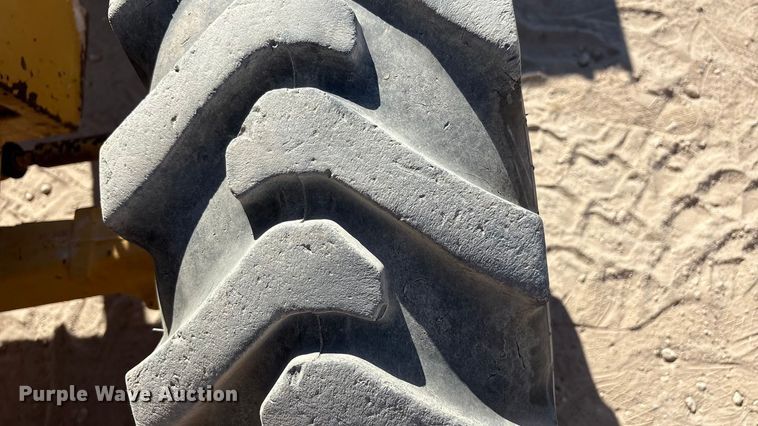 image for item EF6124 2014 John Deere 310SK backhoe