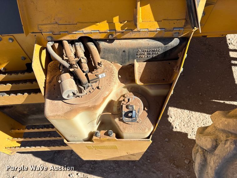 image for item EF6125 2015 John Deere 310SL backhoe