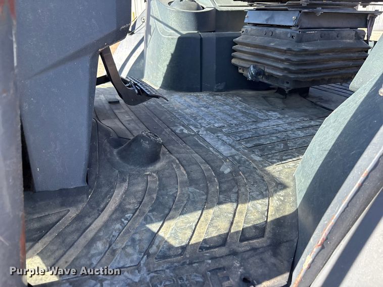 image for item EF6125 2015 John Deere 310SL backhoe