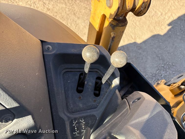 image for item EF6125 2015 John Deere 310SL backhoe