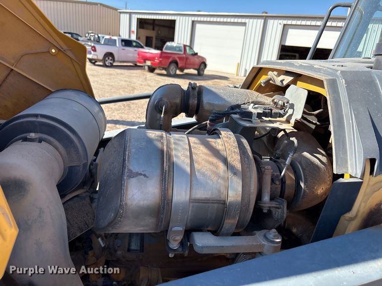 image for item EF6125 2015 John Deere 310SL backhoe