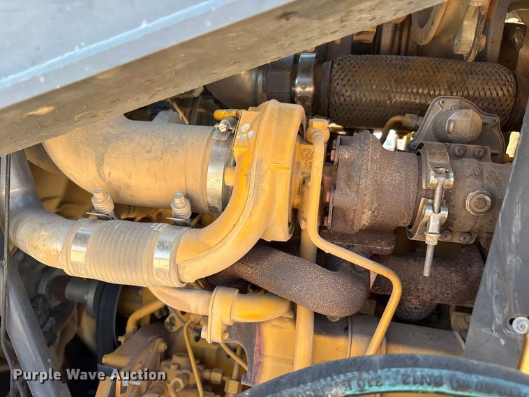 image for item EF6125 2015 John Deere 310SL backhoe