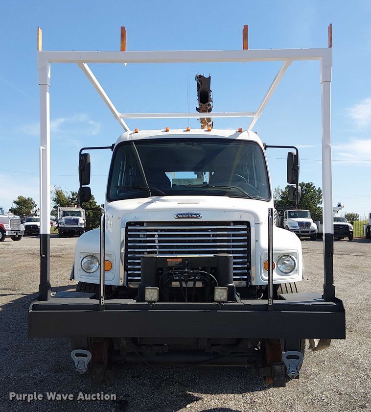 image for item EG1677 2007 Freightliner Business Class M2 Crew Cab crane truck