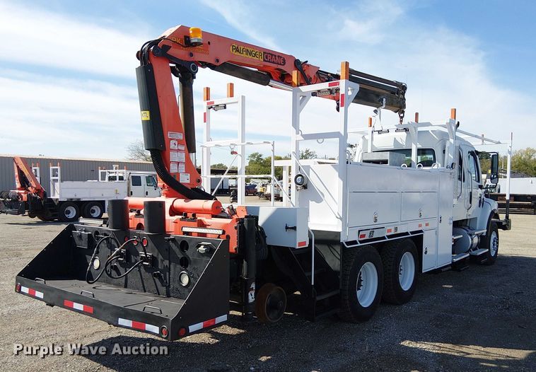 image for item EG1677 2007 Freightliner Business Class M2 Crew Cab crane truck