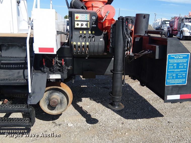 image for item EG1677 2007 Freightliner Business Class M2 Crew Cab crane truck