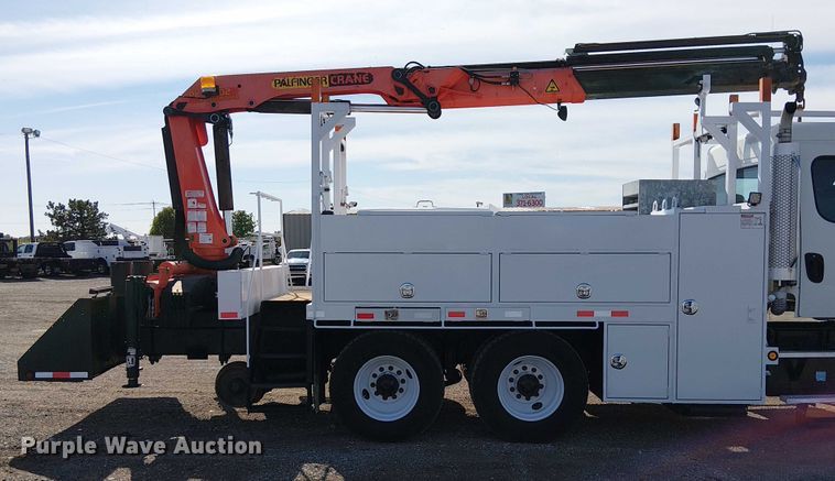 image for item EG1677 2007 Freightliner Business Class M2 Crew Cab crane truck