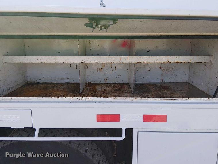 image for item EG1677 2007 Freightliner Business Class M2 Crew Cab crane truck