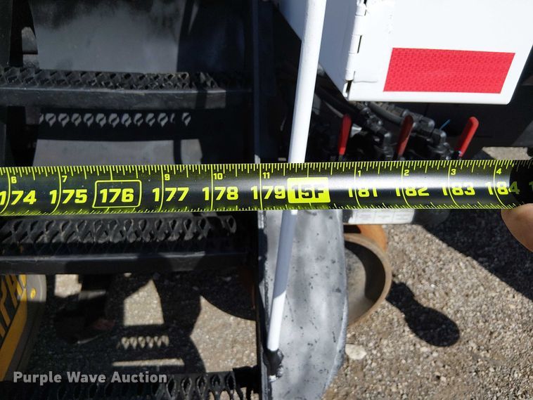 image for item EG1677 2007 Freightliner Business Class M2 Crew Cab crane truck