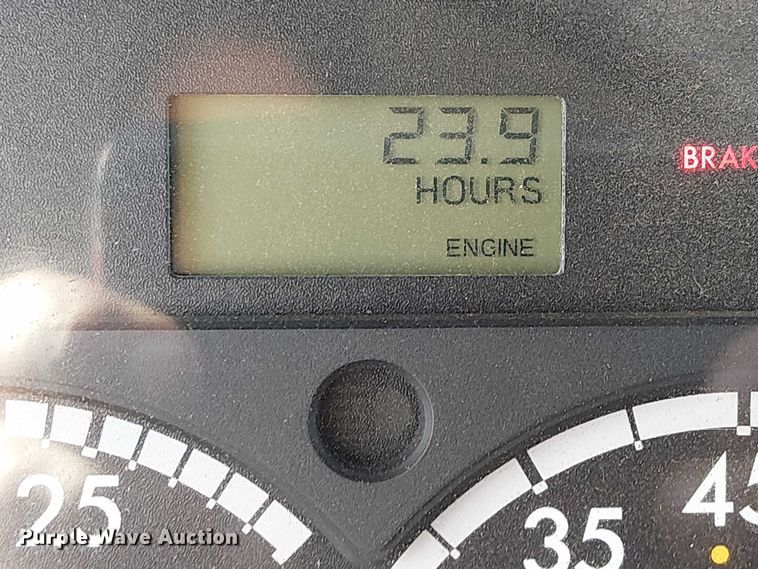 image for item EG1677 2007 Freightliner Business Class M2 Crew Cab crane truck