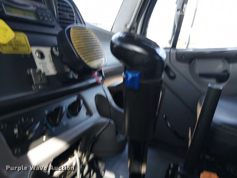 image for item EG1677 2007 Freightliner Business Class M2 Crew Cab crane truck