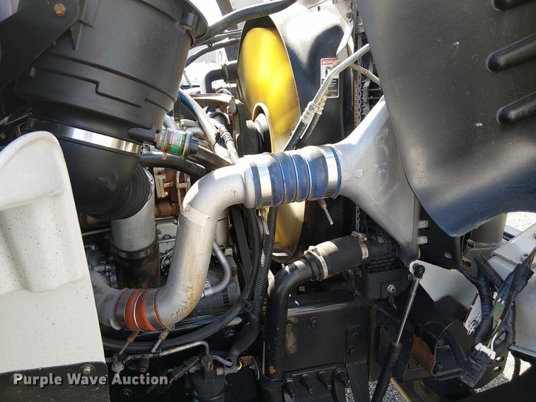 image for item EG1677 2007 Freightliner Business Class M2 Crew Cab crane truck