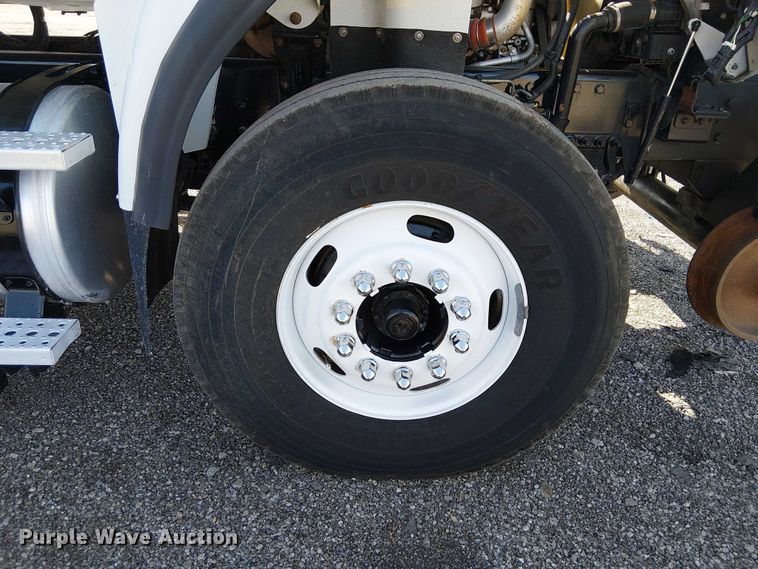 image for item EG1677 2007 Freightliner Business Class M2 Crew Cab crane truck