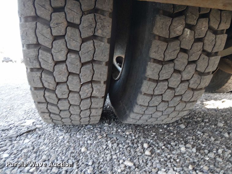 image for item EG1677 2007 Freightliner Business Class M2 Crew Cab crane truck