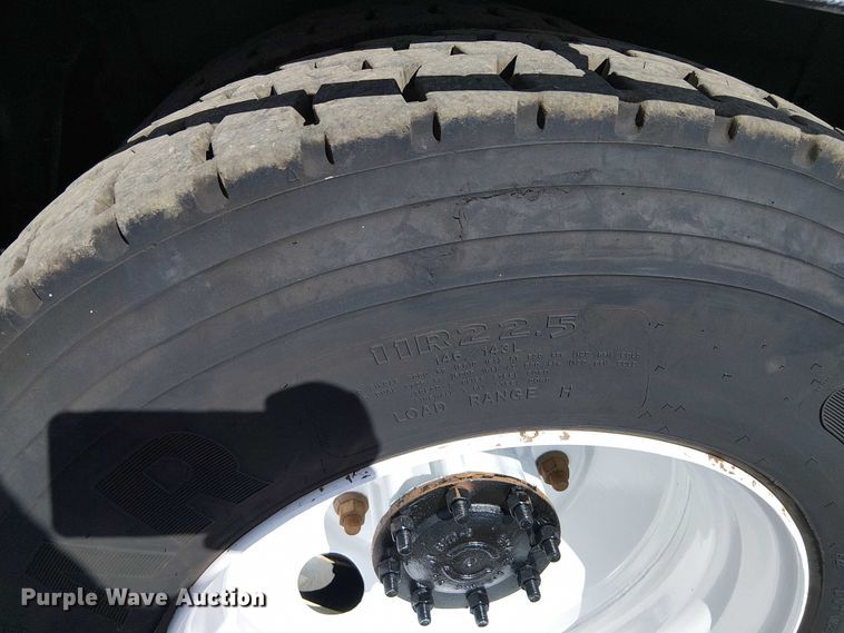 image for item EG1677 2007 Freightliner Business Class M2 Crew Cab crane truck