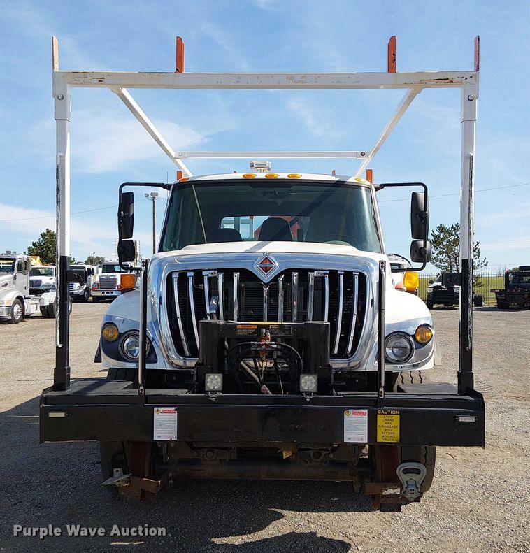 image for item EG1678 2010 International WorkStar 7500 Crew Cab crane truck