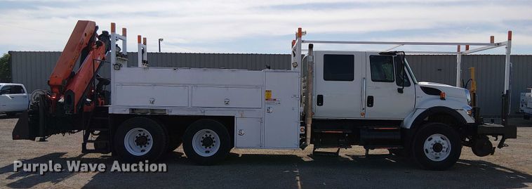 image for item EG1678 2010 International WorkStar 7500 Crew Cab crane truck