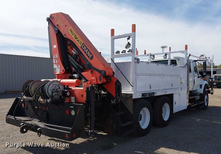 image for item EG1678 2010 International WorkStar 7500 Crew Cab crane truck