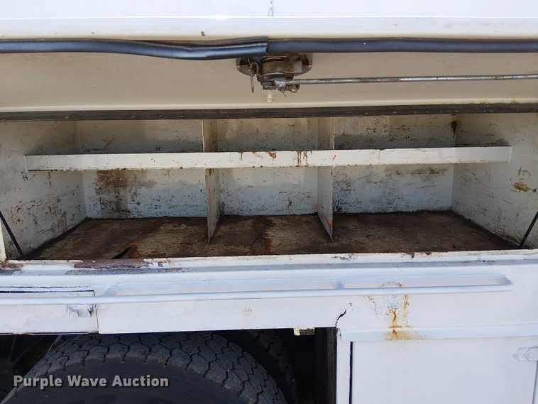 image for item EG1678 2010 International WorkStar 7500 Crew Cab crane truck