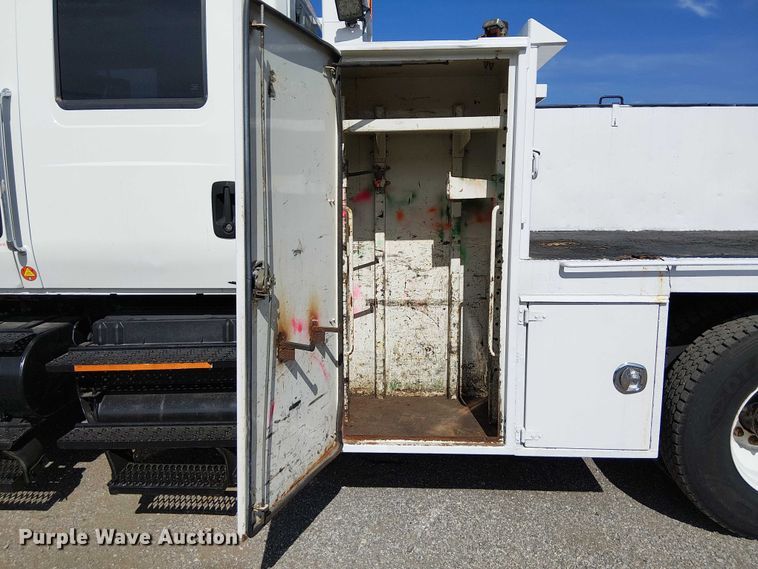 image for item EG1678 2010 International WorkStar 7500 Crew Cab crane truck