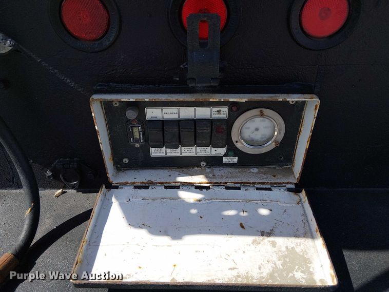 image for item EG1678 2010 International WorkStar 7500 Crew Cab crane truck