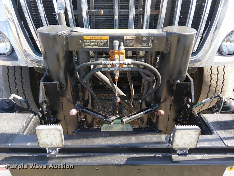 image for item EG1678 2010 International WorkStar 7500 Crew Cab crane truck