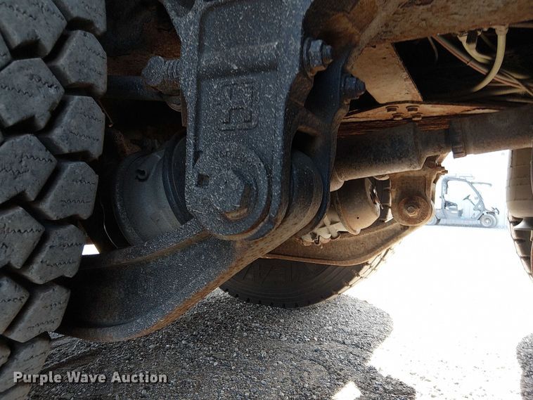 image for item EG1678 2010 International WorkStar 7500 Crew Cab crane truck