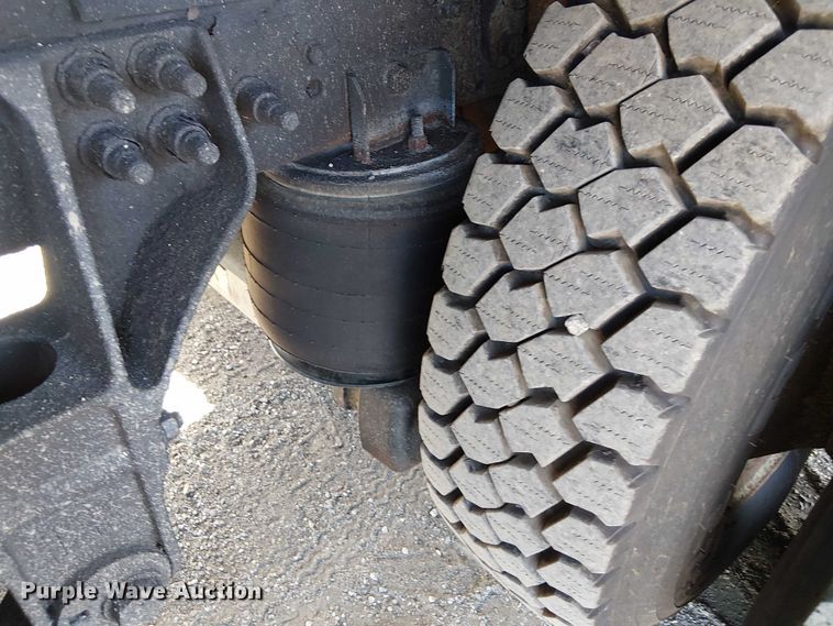 image for item EG1678 2010 International WorkStar 7500 Crew Cab crane truck