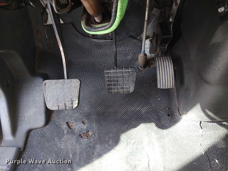 image for item EG1678 2010 International WorkStar 7500 Crew Cab crane truck