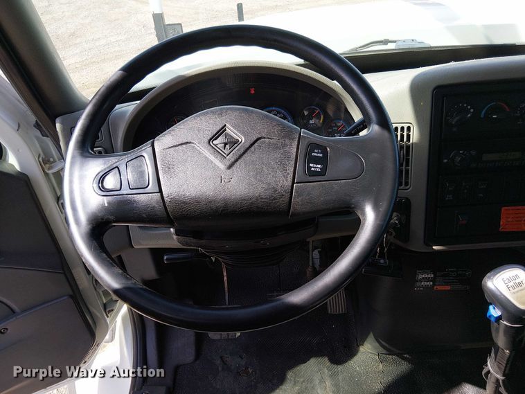 image for item EG1678 2010 International WorkStar 7500 Crew Cab crane truck