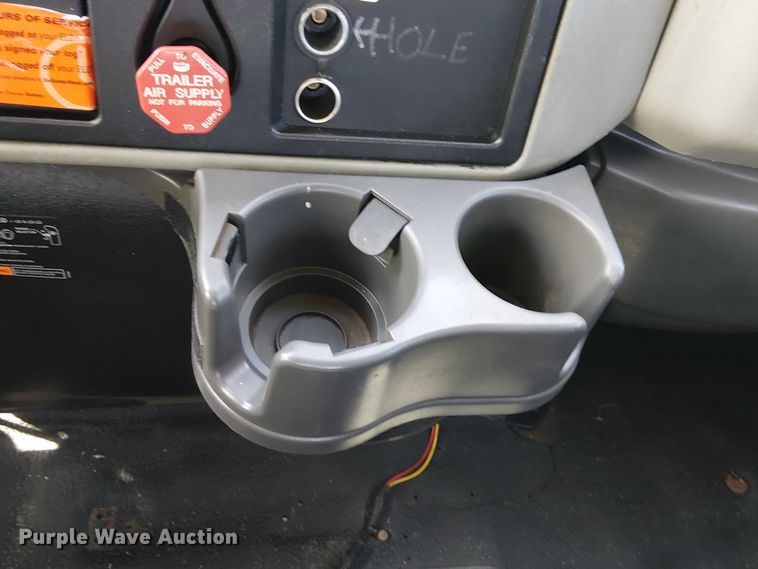 image for item EG1678 2010 International WorkStar 7500 Crew Cab crane truck