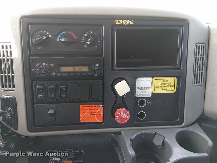 image for item EG1678 2010 International WorkStar 7500 Crew Cab crane truck