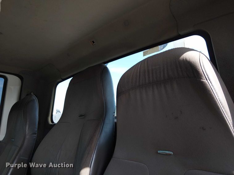 image for item EG1678 2010 International WorkStar 7500 Crew Cab crane truck