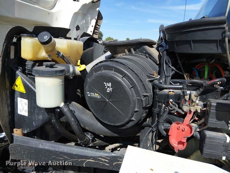 image for item EG1678 2010 International WorkStar 7500 Crew Cab crane truck