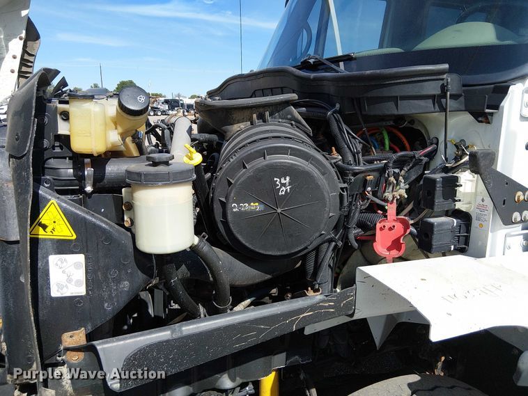 image for item EG1678 2010 International WorkStar 7500 Crew Cab crane truck