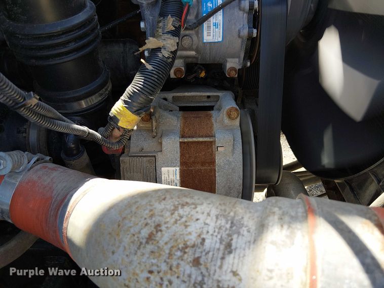 image for item EG1678 2010 International WorkStar 7500 Crew Cab crane truck