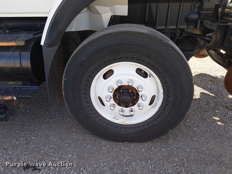 image for item EG1678 2010 International WorkStar 7500 Crew Cab crane truck