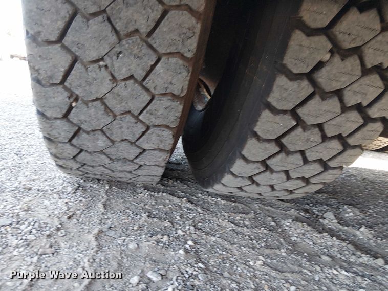 image for item EG1678 2010 International WorkStar 7500 Crew Cab crane truck