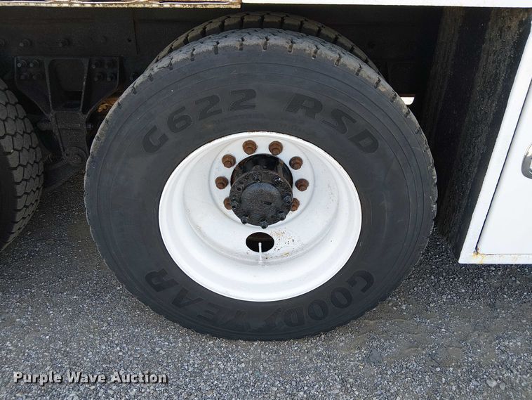 image for item EG1678 2010 International WorkStar 7500 Crew Cab crane truck